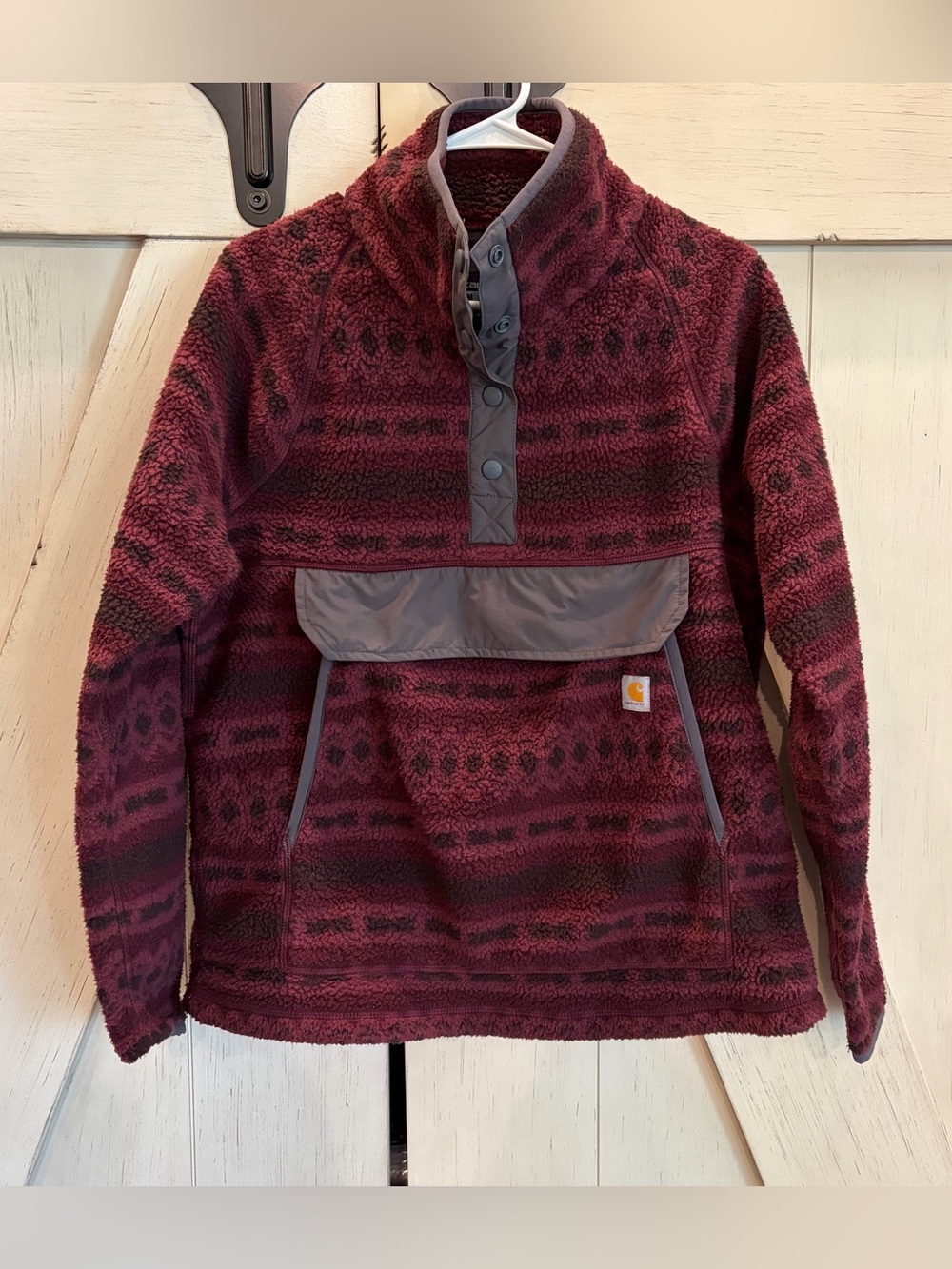 Carhartt Burgundy Patterned Sherpa Pullover Size Medium 8-10 Relaxed Fit
